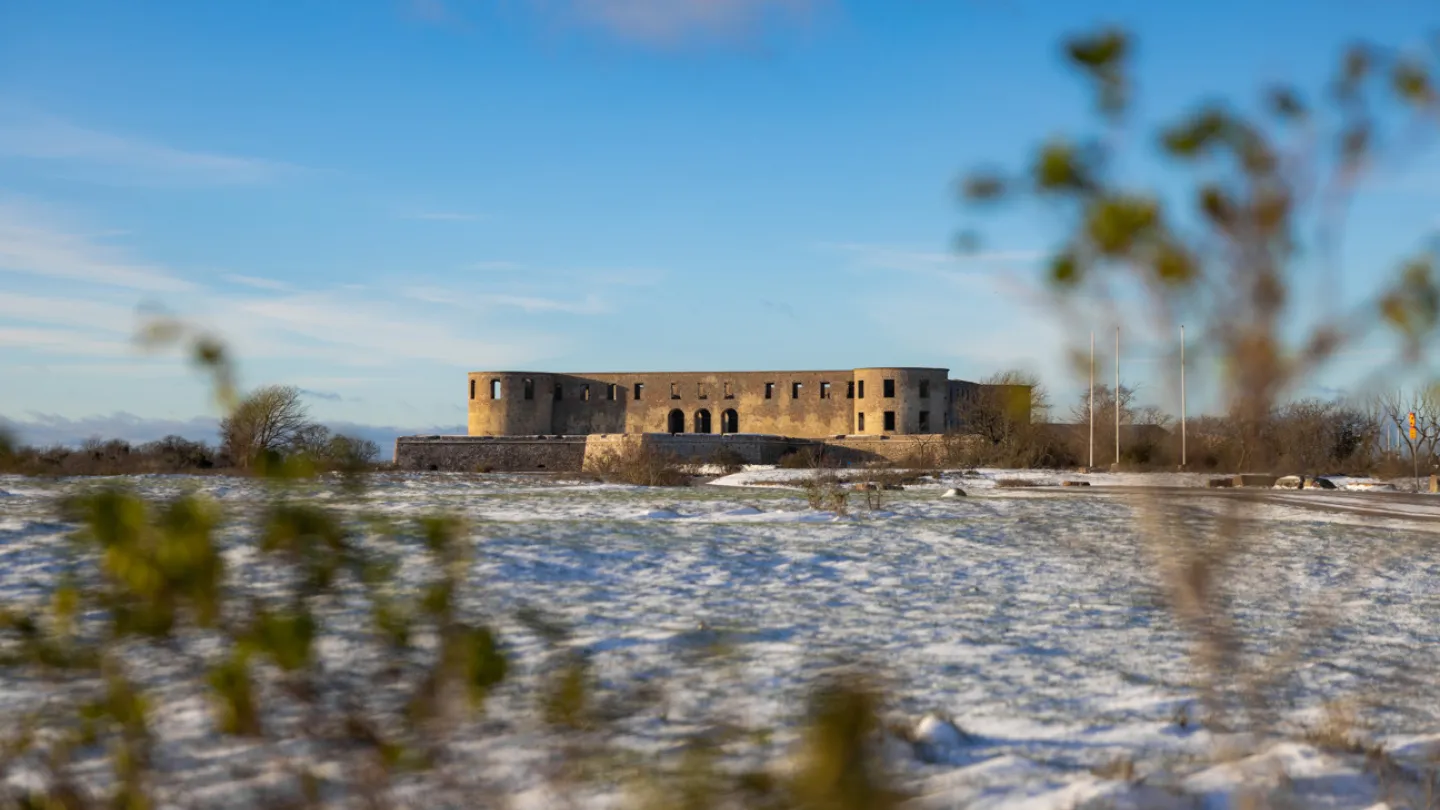 vinter på Borgholms slottsruin